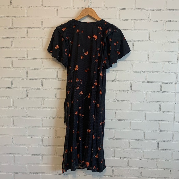 Universal Thread dress - Picture 2 of 4